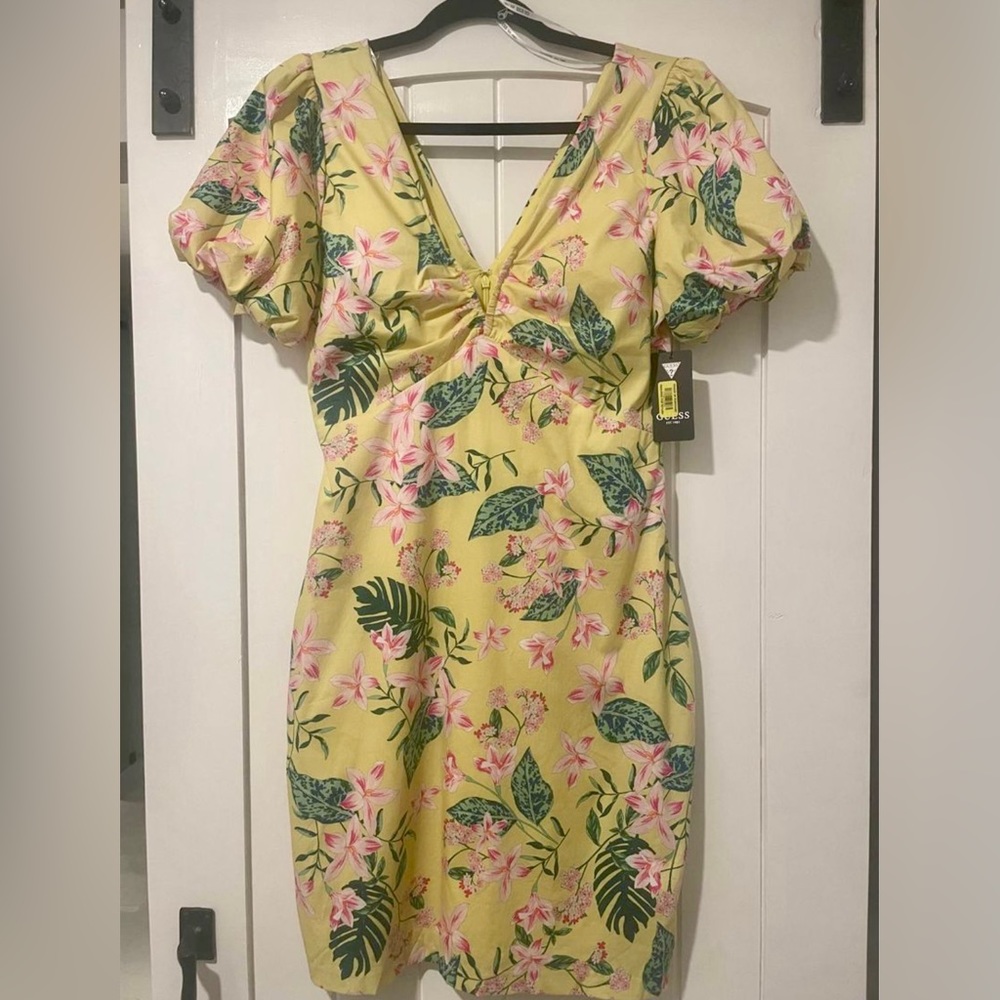 NWT Guess Floral dress